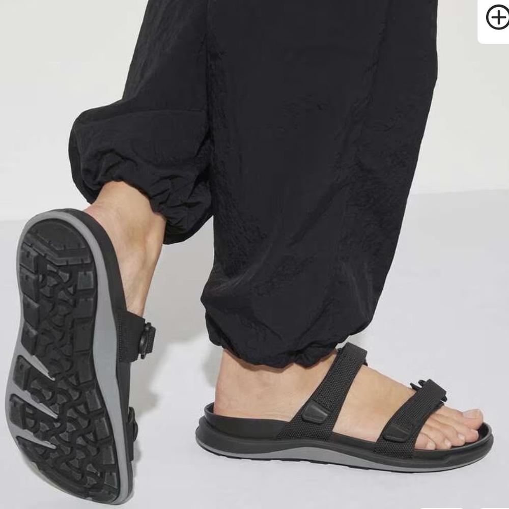 NWT Birkenstock Sahara Futura Black, size 39